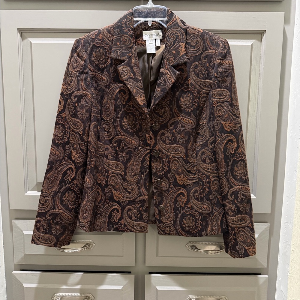 Conrad C.  Elegant Paisley Blazer in Rich Brown